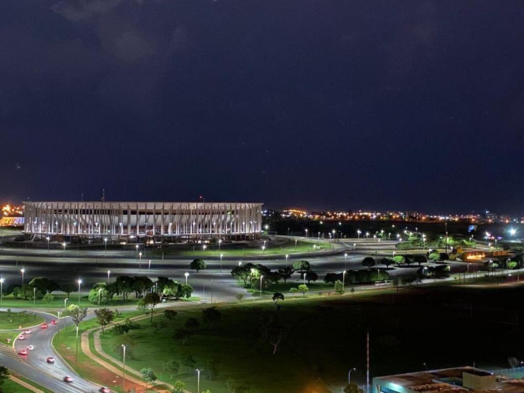 Flat Encantador No 7º Com Vista Pra Torre De Tv Brasilia Exterior photo